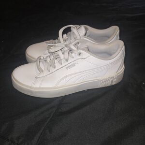 Puma Classic White Sneakers Womens Size 8 Basic Good Condition